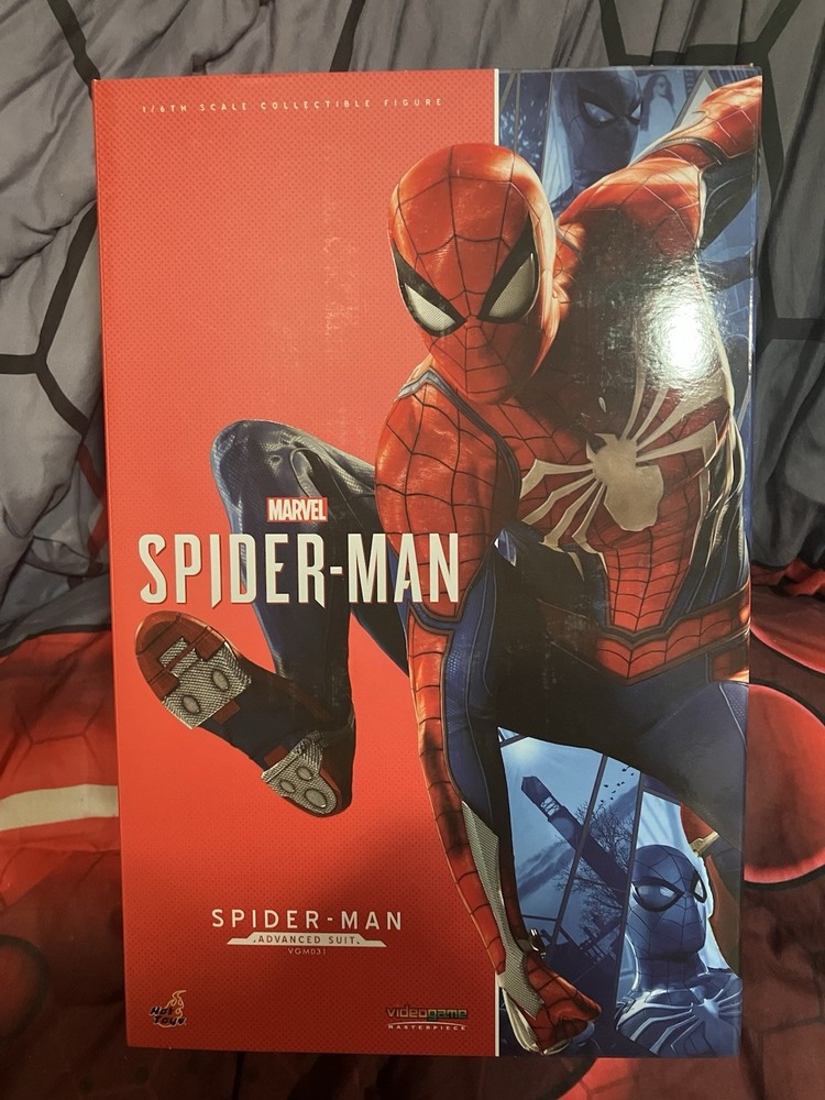 Hot Toys VGM31 Marvel’s Spider-Man Advanced Suit Action Figure