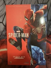 Hot Toys VGM31 Marvel’s Spider-Man Advanced Suit Action Figure