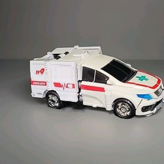 Hello Carbot Dandy Ambulance X Action Figure Transformation Robot Vehicle Toy