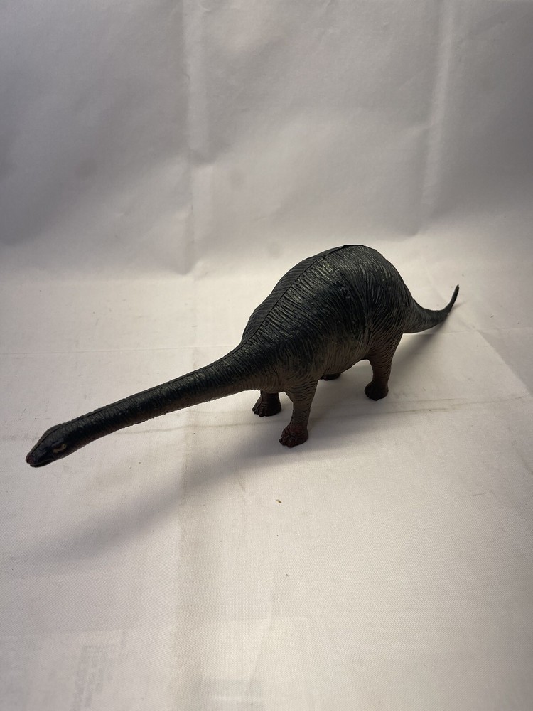 Larami Apatosaurus Dinosaur 15″ Long Jurassic Plastic Toy Brontosaurus