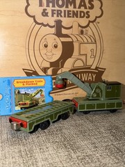 BREAKDOWN TRAIN CRANE ! THOMAS FRIENDS TRAIN Diecast TAKE N PLAY ALONG Card