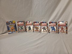 Lot of 6 Marvel Heroes Miniature Poseable Action Figures And 1 Heavy Metal Hero