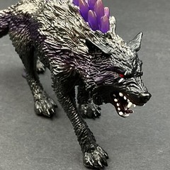 Schleich Eldrador Creatures Shadow Wolf Black/Grey/Purple 42554