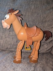 Disney Toy Story 3 Bullseye & Jessie 12” Partner Pack – BULLSEYE ONLY! One Ear!