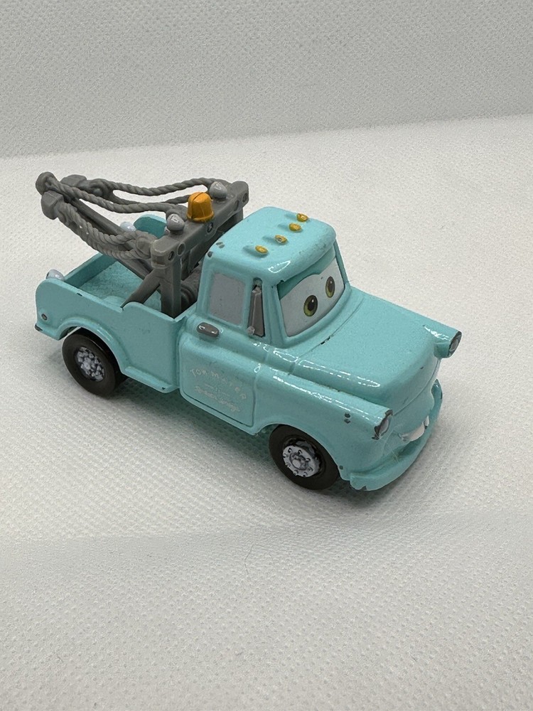 DISNEY Pixar CARS 2008 TOY BLUE Green Paint TOW TRUCK Mattel Tow Mater Diecast
