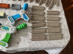 Thomas Train Trackmaster Beige Track Pieces Lot of 100 PARTS. 2009 Mattel