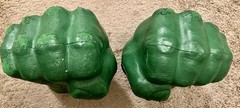 RARE 2003 Marvel Hulk Foam Smash Fist Hands Gloves Vintage Sound Works