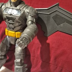 Batman Plastic Action Figure w/ Large Wings Gray/Black/Yellow