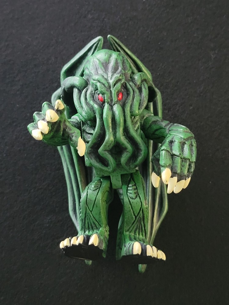 Diamond Select Toys Vinimates Cthulhu Vinyl Figure H. P. Lovecraft 2017