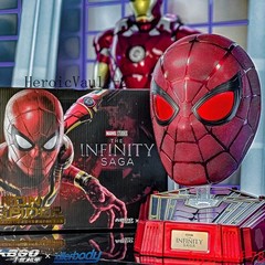 Iron Spider 1:1 Cosplay Electric Touch Blink Helmet ABS Luminous Collection Gift