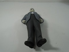 SD TOYS–LAUREL AND HARDY MOVIE ICONS–7″ OLIVER HARDY FIGURE (LOOK)