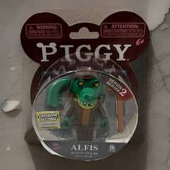 PIGGY ALFIS 3.5” Series 2 Action Figure Alligator Roblox w/ DLC Exclusive Code!