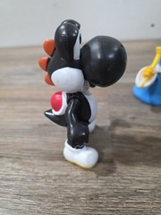 Jakks Pacific Nintendo Super Mario Kamek Magikoopa & Black Yoshi Figure Action