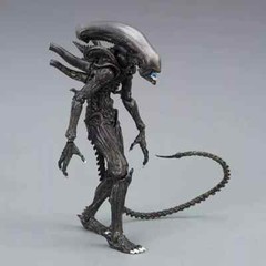 Hot Alien Xenomorph With Facehugger 6″ Action Figure Halloween Toy WITH BOX SET