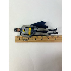 Mattel Batman DC Comics Action Figure Gray Black Cape Yellow Belt Plastic 6.5 In