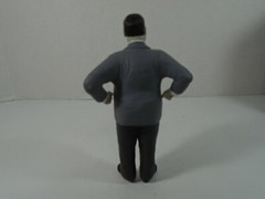 SD TOYS–LAUREL AND HARDY MOVIE ICONS–7″ OLIVER HARDY FIGURE (LOOK)