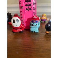 Nintendo Super Mario Odyssey Mini Figure Lot Mario Donkey Kong and more 16 pcs
