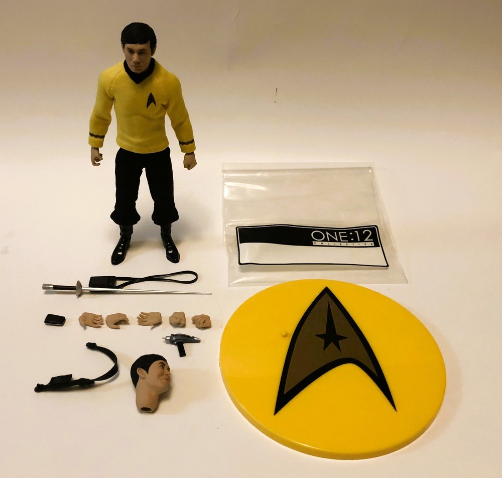 Mezco Toyz One:12 Star Trek Sulu