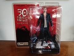 READ* Gentle Giant LTD 2009 Dark Days LLC 30 Days Of Night Marlow Action Figure