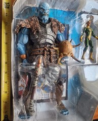 Savage Frost Giant 12″ & Loki Marvel Universe 4” Walmart Exclusive Hasbro RARE!