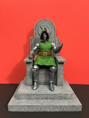 1:12 Scale Doctor Doom Throne Marvel Legends Mezco