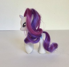 My Little Pony Rarity Raised Leg Hoof Gem Carriage 2010 Brushable G4 FIM MLP