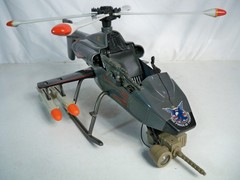 K26i94271 SKYFIRE ASSAULT COPTER W/ BOX 100% COMPLETE RAMBO VINTAGE 1985 COLECO