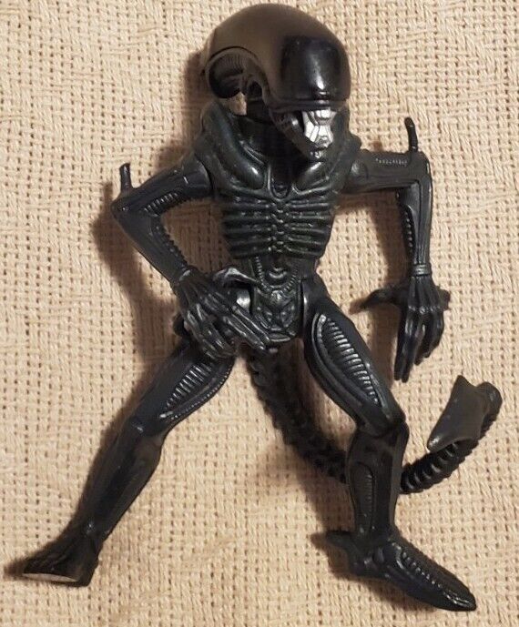 Alien Action Figure 5.5 Inches