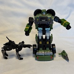 Transformers Universe Deluxe Class Hound & Ravage Hasbro 2008 Complete