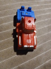 Transformers OPTIMUS PRIME Takara 2001 Hasbro Robots in Disguise 2.5″ Vtg HTF