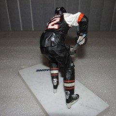 McFarlane 2007 Simon Gagne Philadelphia Flyers NHL series 16 variant (open)