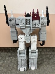 + Siyang Culture Hai Shen Wei Metroplex KO Defense Fortress Y-C001 16″ Tall