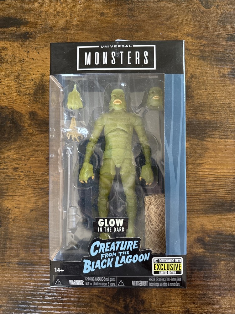 Universal Monsters 33763 Creature from The Black Lagoon Glow-in-The-Dark 6-Inch