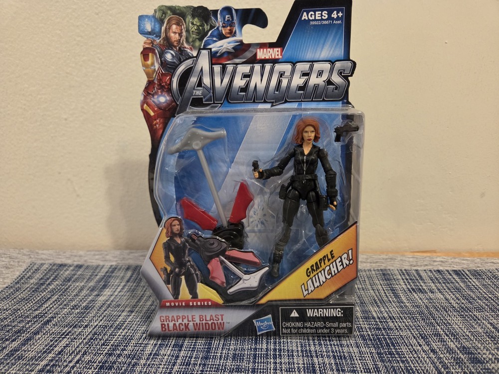 Marvel Avengers Grapple Blast Black Widow Movie Series Figure Hasbro