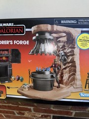 STAR WARS Armorer’s Forge Playset MANDALORIAN Vintage Collection Figure Factory
