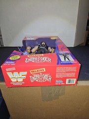 UNDERTAKER Talking 14in Figure – WWF Wrestling – Playmates 1997