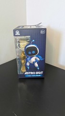 Astro Bot Gold Vinyl Figure 7″ Inches by CultureFly Limited Edition Playstation