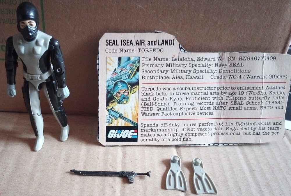 GI Joe Torpedo Action Figure With File Card Weapon Flippers Hasbro 1983 VTG G.I.