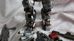 JOYTOY STEEL BONE 09 FIGHTING MECHA SILVER GUARDIAN 9″ Robot & Pilot t6