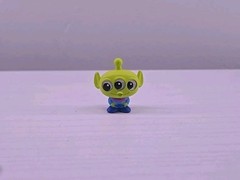Just Play Disney Doorables Series 5 Green Alien Figure – Rare