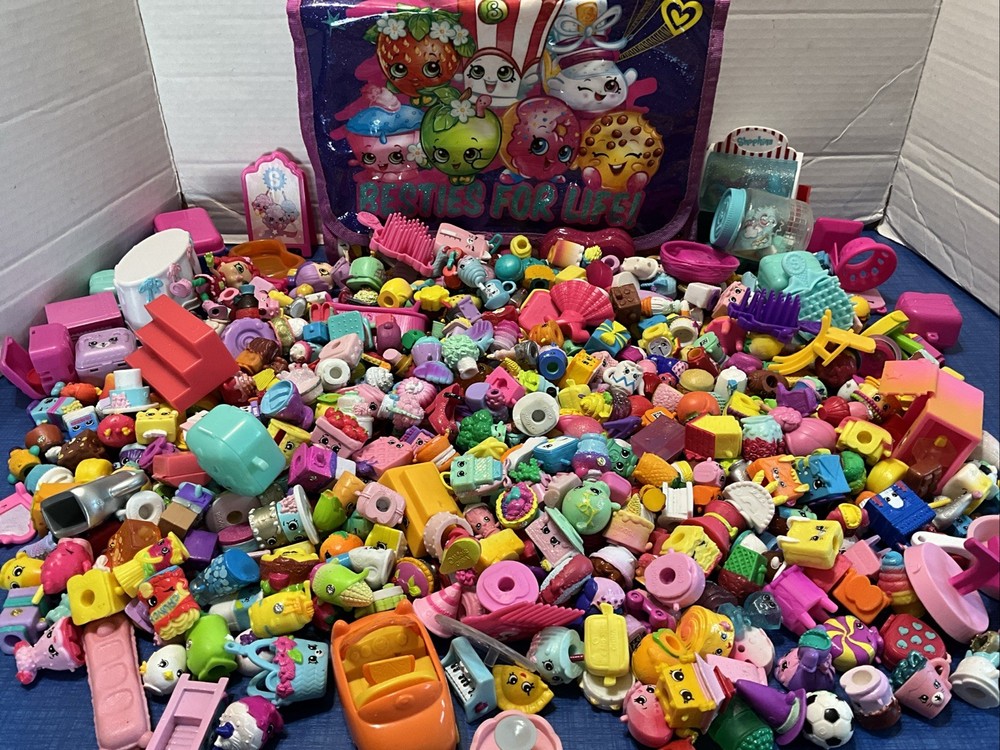 Shopkins Large Lot Figures Food Dolls Furniture 500 + Mixed Years Generations