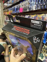 Dungeons & Dragons Honor Among Thieves Golden Archive Simon Action Figure