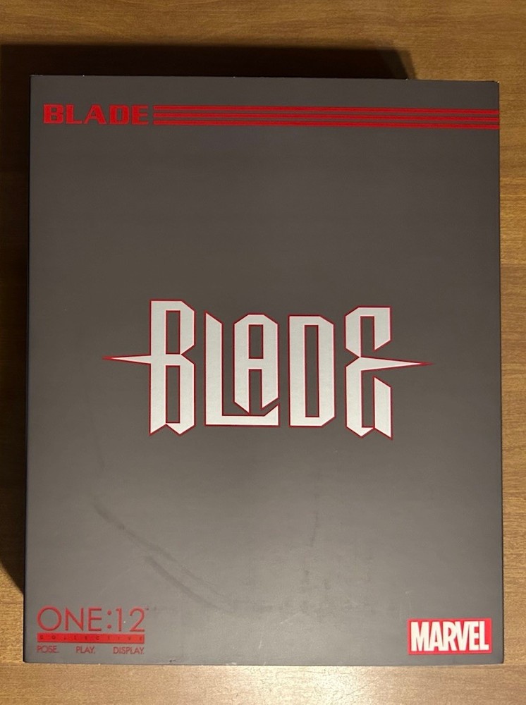 Mezco One 12 Collective Blade Marvel Comics Authentic Vampire Hunter