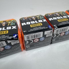 LOT of 6 – ROBL0X CELEBRITY SERIES 8 Orange Sealed Blind Box Mystery Figures