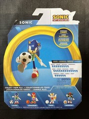 JAKKS Pacific 4” Sonic the Hedgehog Action Figure Soccer Outfit & Soccer Ball