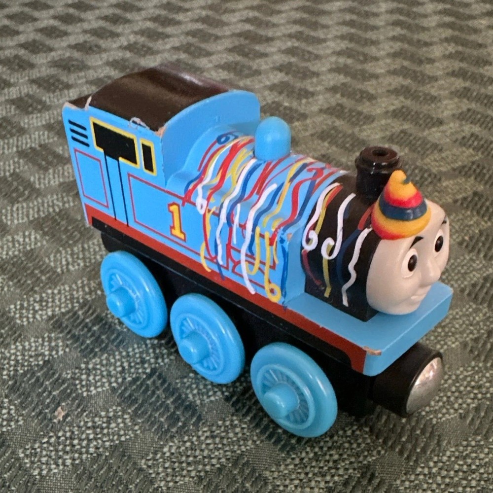 Thomas & Friends Birthday Party Wooden Train Engine Toy 2012