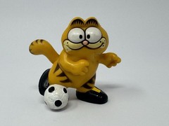 Garfield Vintage Soccer Ball Figure F2