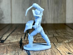 Warrior Art: Handcrafted Gladiator Resin Figurine 60mm Collectible Sculpture