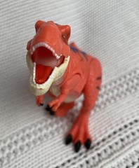 ZURU 5 SURPRISE VOLCANO Dino Strike Dinosaurs T-Rex- Dinosaur Only