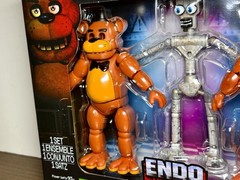 Jazwares Five Nights at Freddy’s Endo Series: CLASSIC FREDDY & WITHERED FREDDY